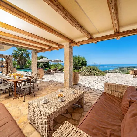 Hlazeika By Skala (Kefalonia)