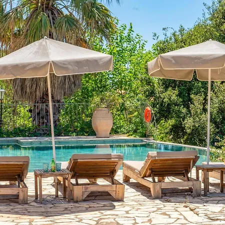 Hlazeika By Skala (Kefalonia)